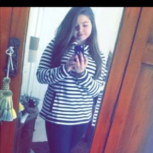 Cowl Neck Vineyard Vines Pullover with Pockets